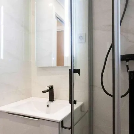 New Moderno Y Elegante Apartamento Centrico Madrid Exterior photo